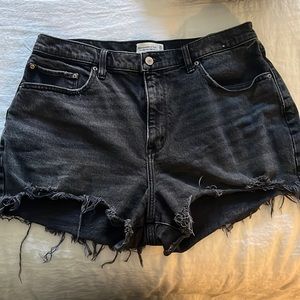 A&F High Rise Mom Short Curve Love